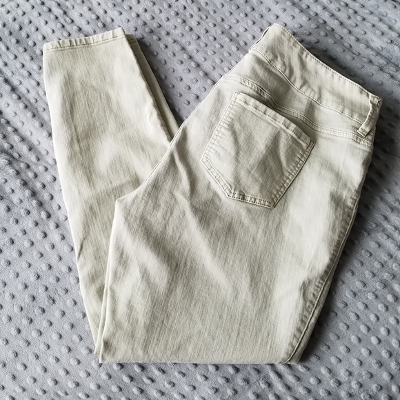 18 regular pants